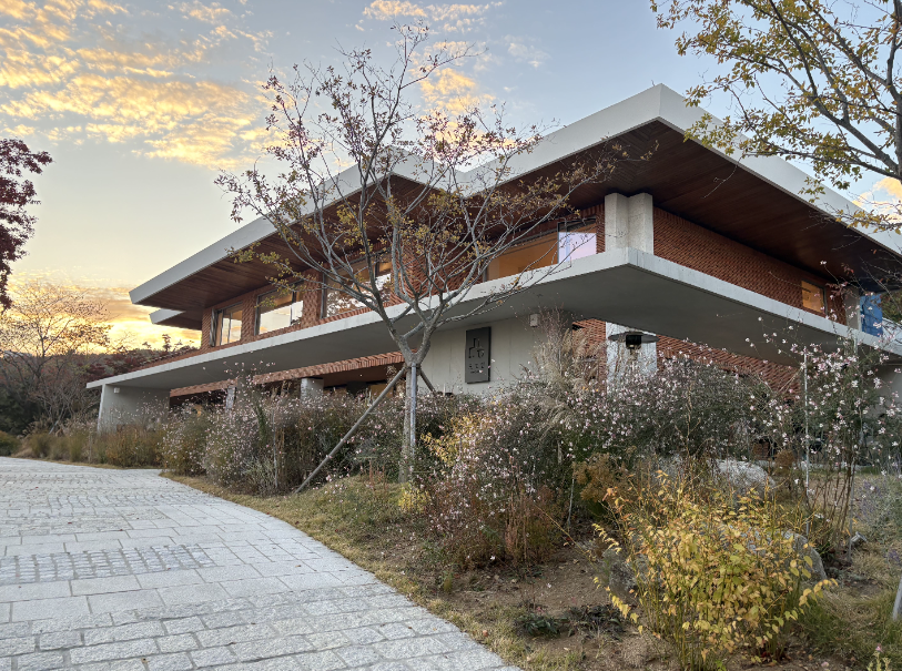 40년 만에 시민의 품으로 돌아온 부산 복합문화공간 ‘도모헌’